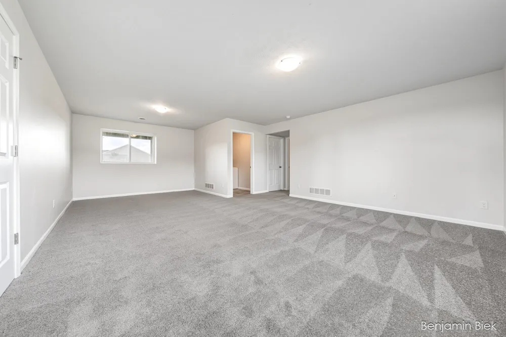 2809 Ivy Lane Middleville, MI 49333