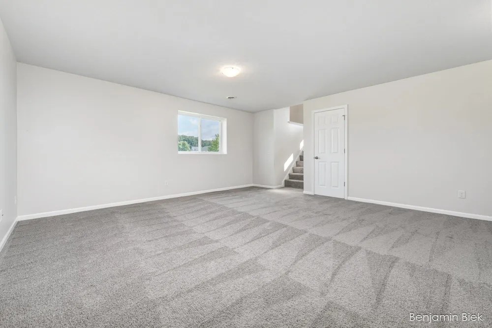 2809 Ivy Lane Middleville, MI 49333