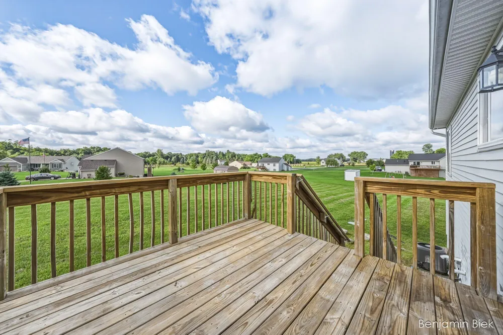 2809 Ivy Lane Middleville, MI 49333