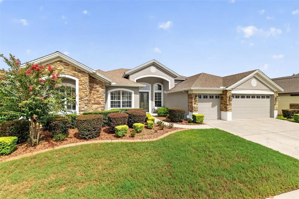 9085 LAUREL RIDGE DRIVE Mount Dora, FL 32757