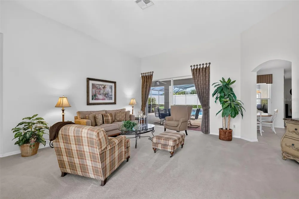 9085 LAUREL RIDGE DRIVE Mount Dora, FL 32757