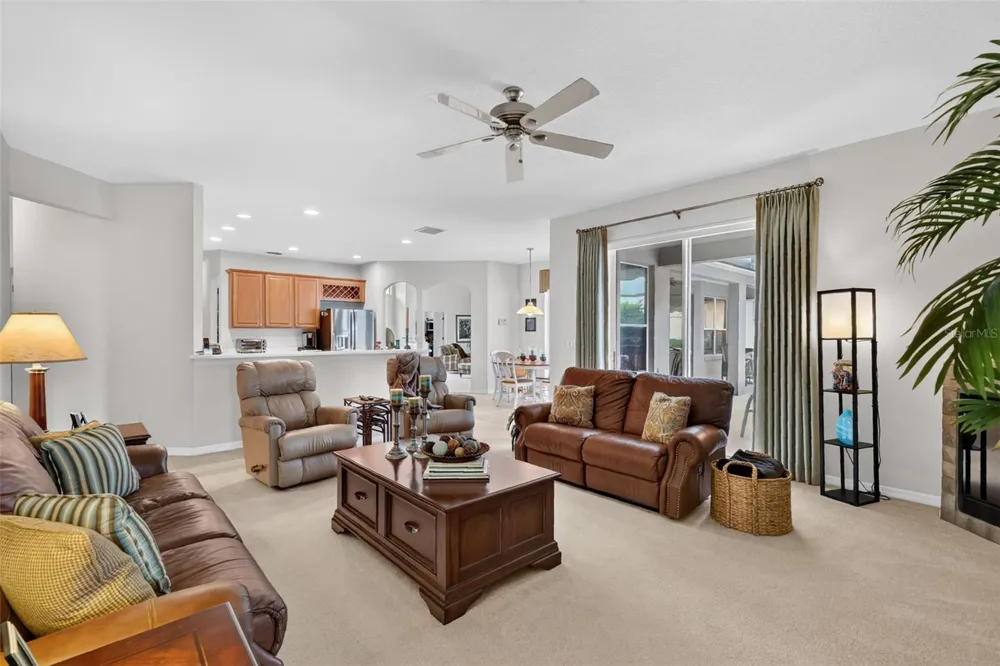 9085 LAUREL RIDGE DRIVE Mount Dora, FL 32757