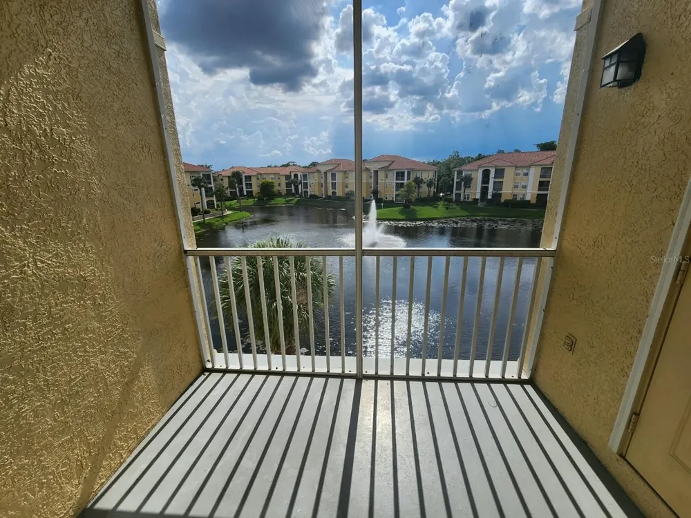 1175 LAKE SHADOW CIRCLE #4302 Maitland, FL 32751