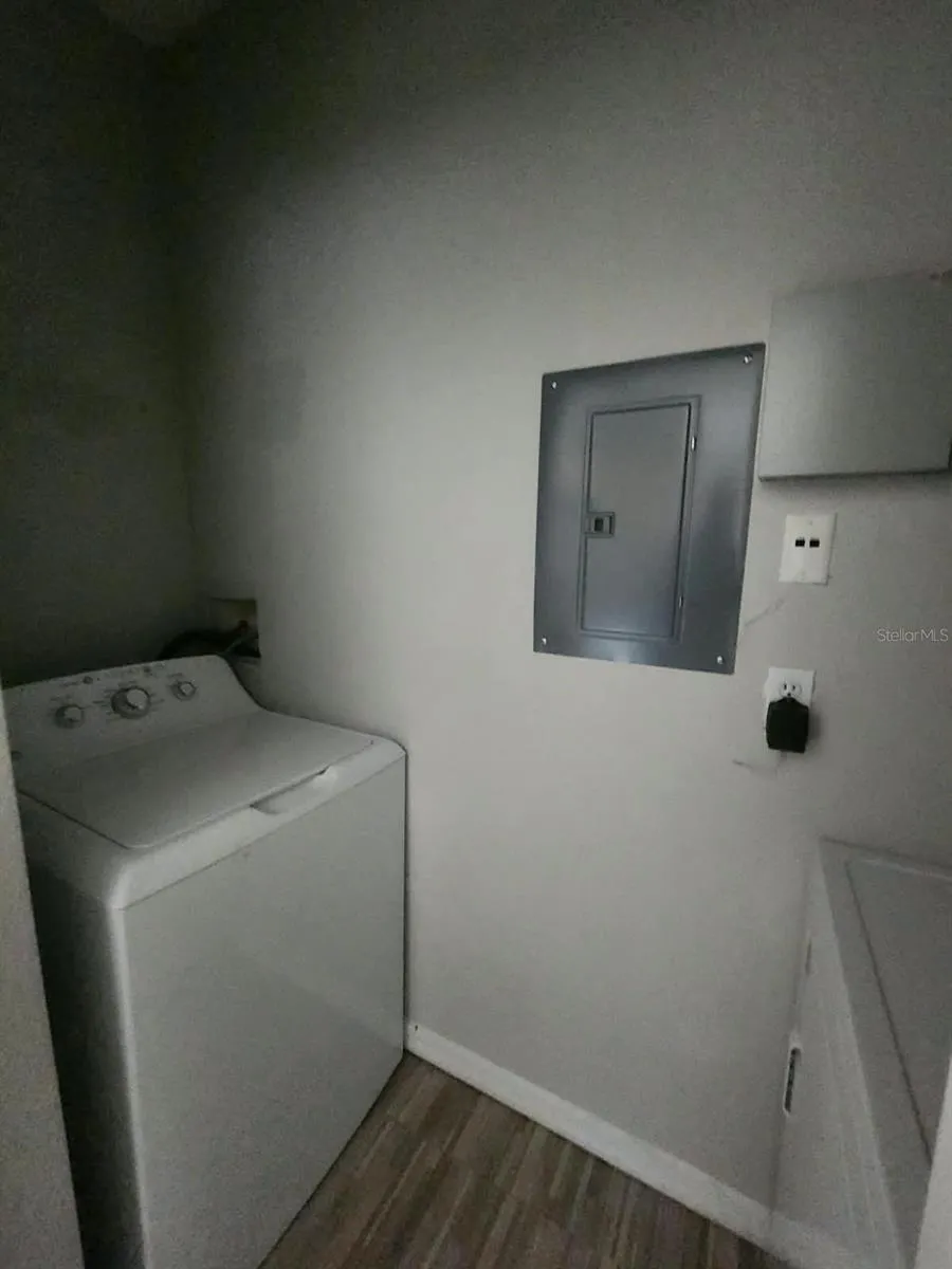 1175 LAKE SHADOW CIRCLE #4302 Maitland, FL 32751