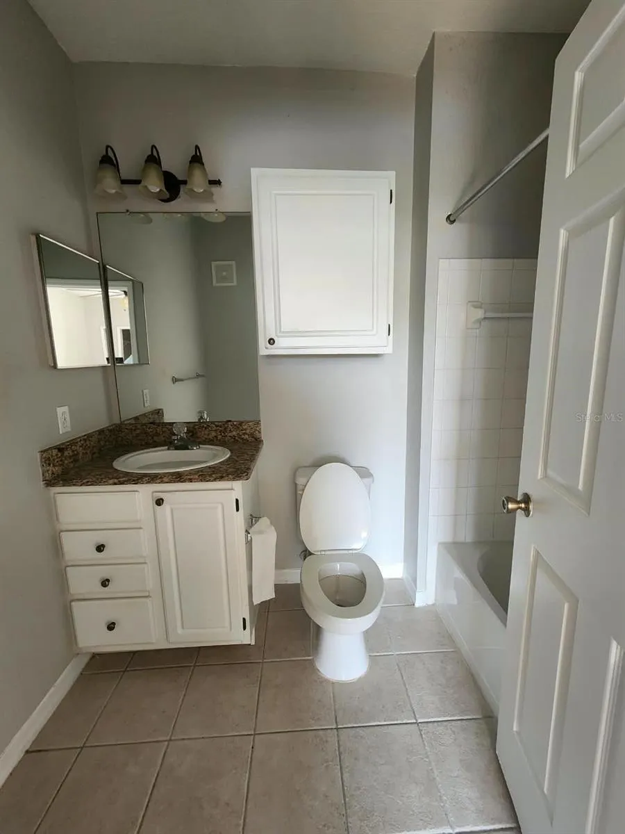 1175 LAKE SHADOW CIRCLE #4302 Maitland, FL 32751