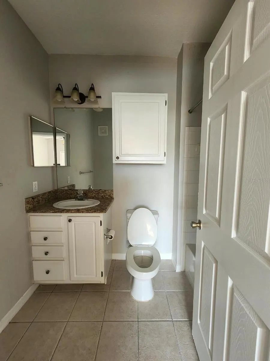 1175 LAKE SHADOW CIRCLE #4302 Maitland, FL 32751