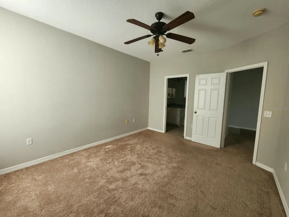 1175 LAKE SHADOW CIRCLE #4302 Maitland, FL 32751