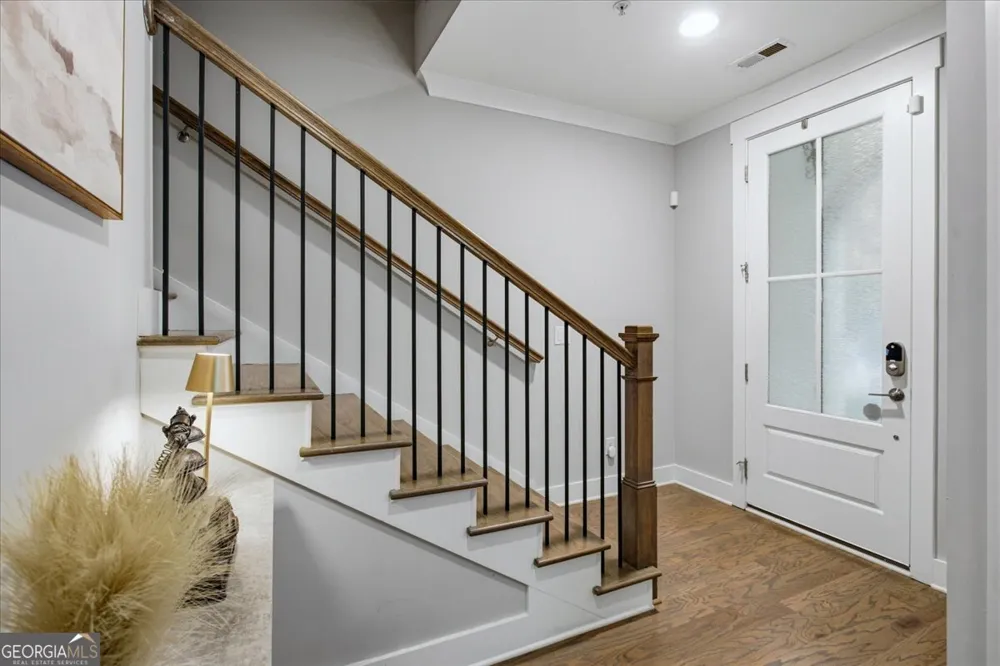 976 Memorial WALK SE Atlanta, GA 30316