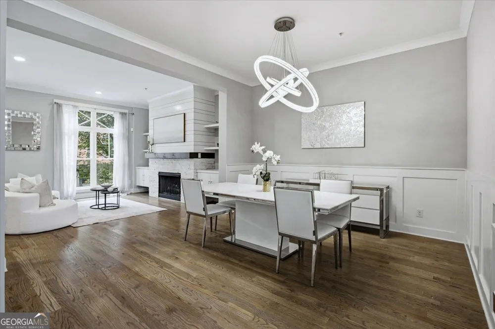 976 Memorial WALK SE Atlanta, GA 30316