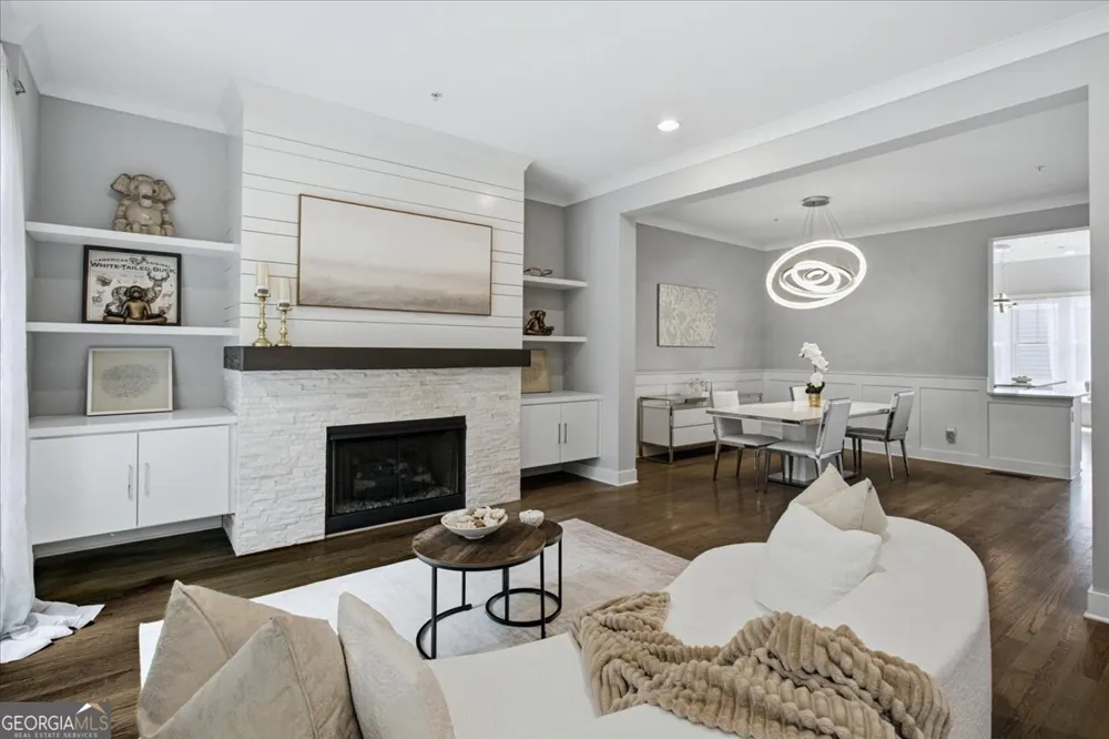 976 Memorial WALK SE Atlanta, GA 30316