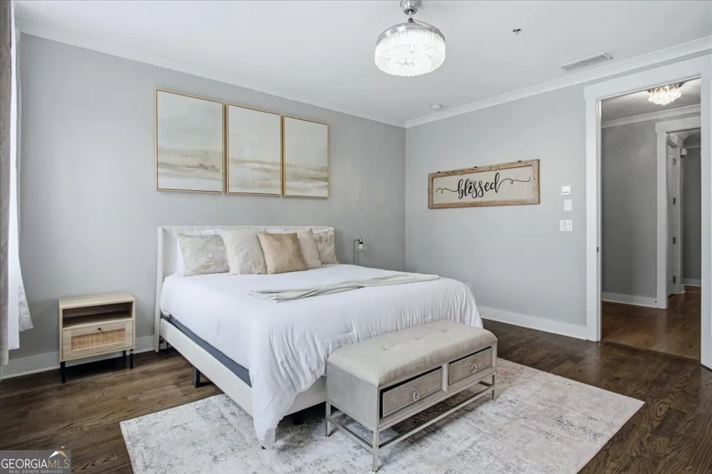 976 Memorial WALK SE Atlanta, GA 30316