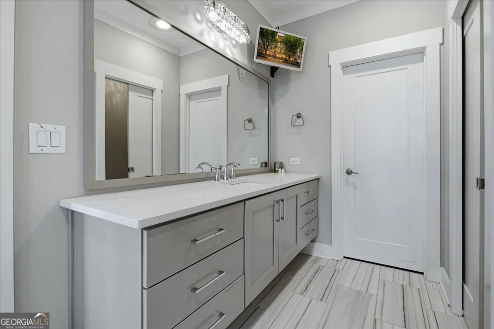 976 Memorial WALK SE Atlanta, GA 30316