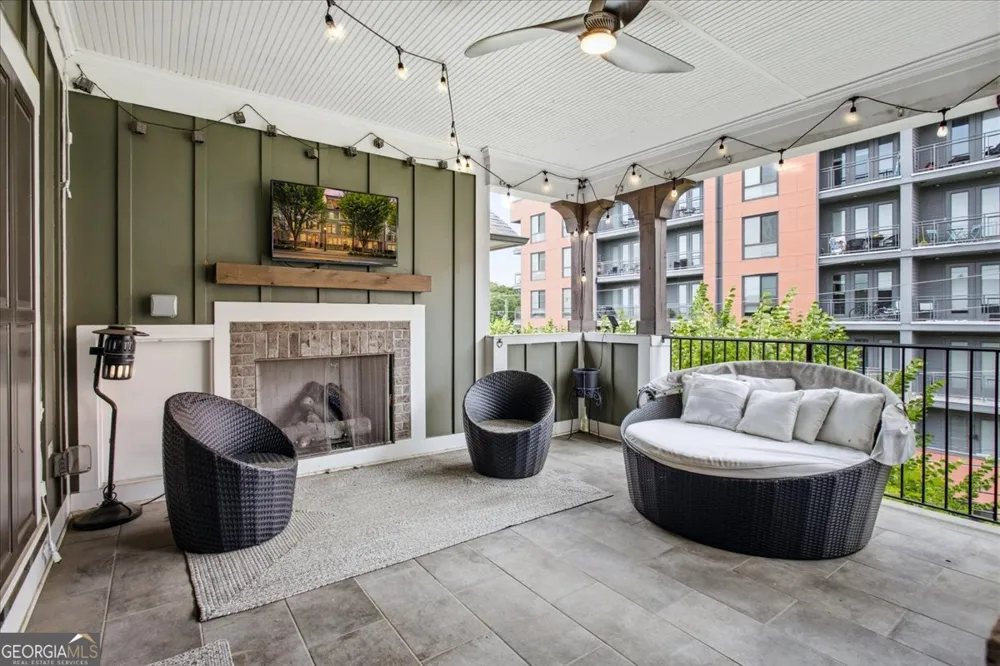 976 Memorial WALK SE Atlanta, GA 30316