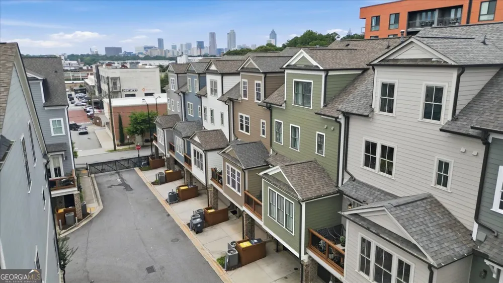 976 Memorial WALK SE Atlanta, GA 30316