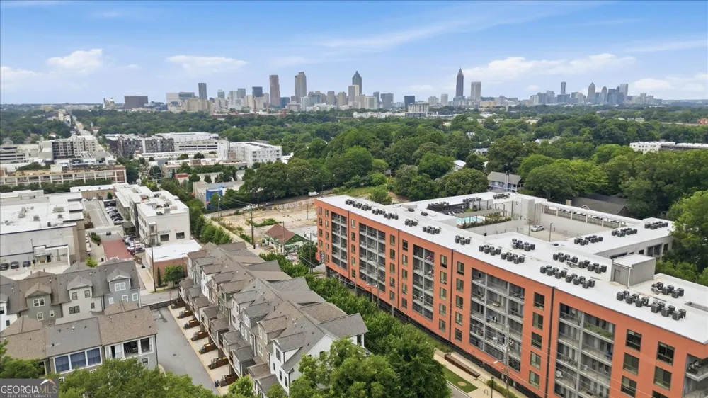 976 Memorial WALK SE Atlanta, GA 30316
