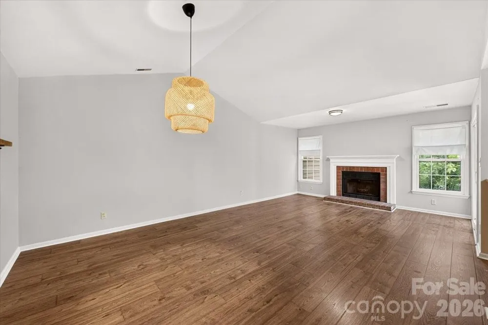 3220 Selwyn Farms Lane #5 Charlotte, NC 28209