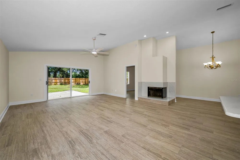 1874 FEATHER TREE CIRCLE Clearwater, FL 33765