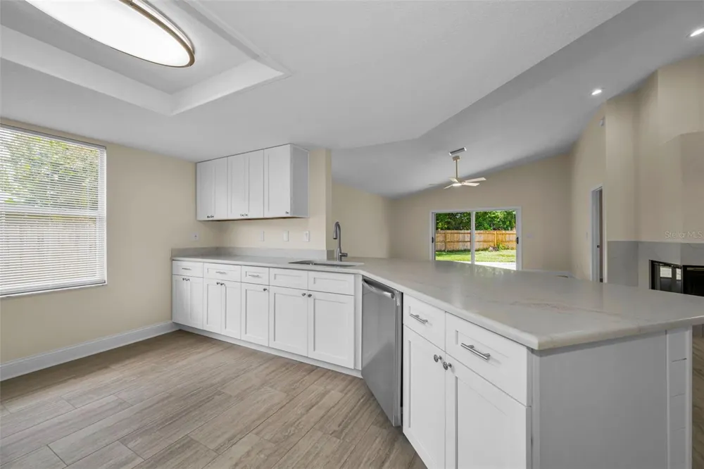 1874 FEATHER TREE CIRCLE Clearwater, FL 33765