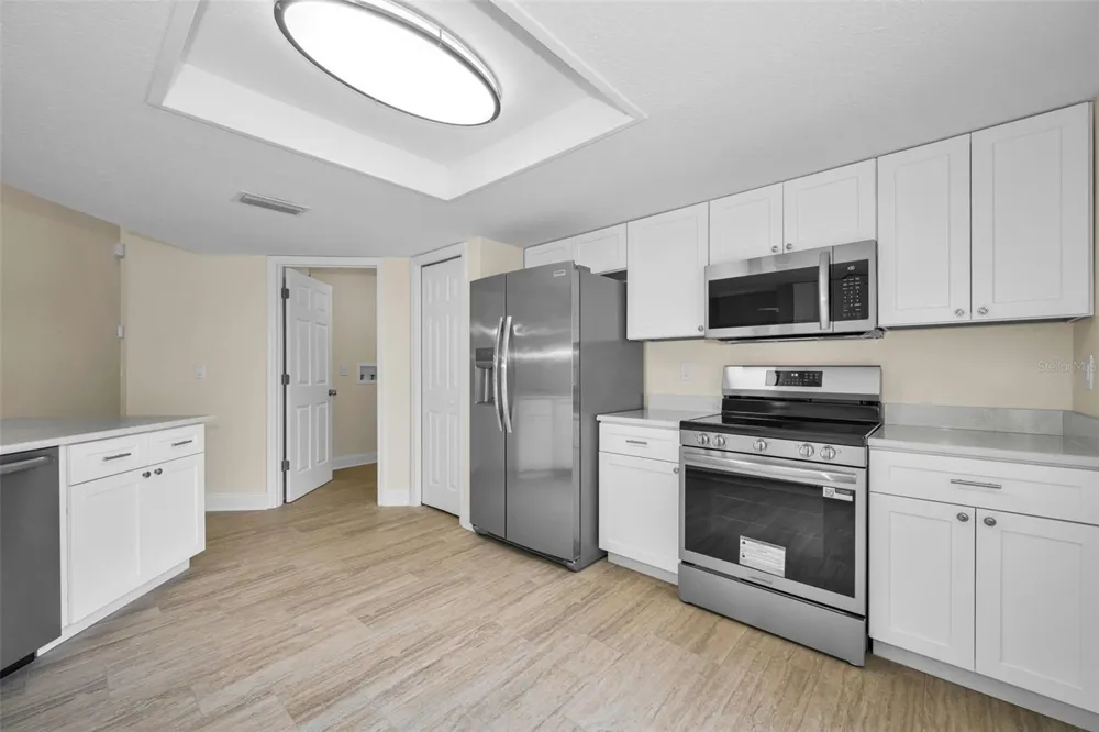 1874 FEATHER TREE CIRCLE Clearwater, FL 33765