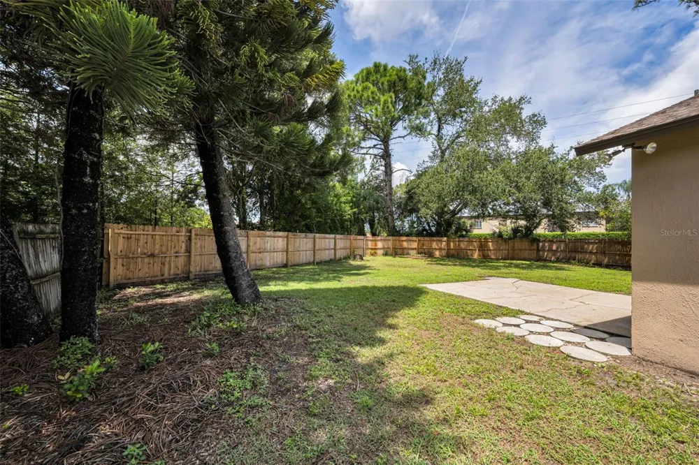 1874 FEATHER TREE CIRCLE Clearwater, FL 33765