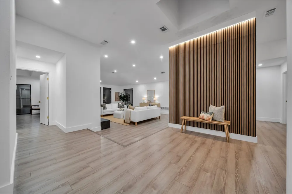 7001 Rocky Top Circle Dallas, TX 75252