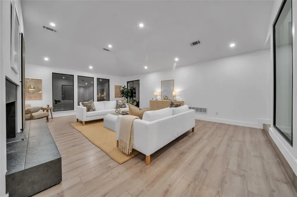 7001 Rocky Top Circle Dallas, TX 75252