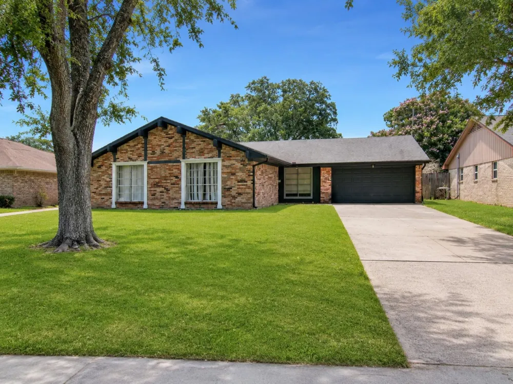 1311 Creek Hollow Drive Seabrook, TX 77586