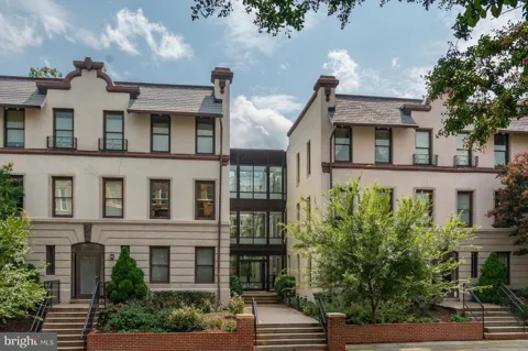 1840 VERNON STREET NW #103