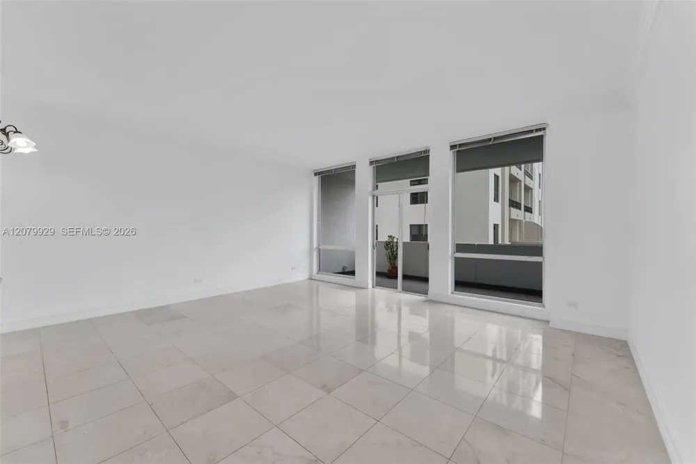 700 Biltmore Way #304 Coral Gables, FL 33134