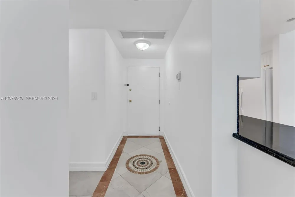 700 Biltmore Way #304 Coral Gables, FL 33134