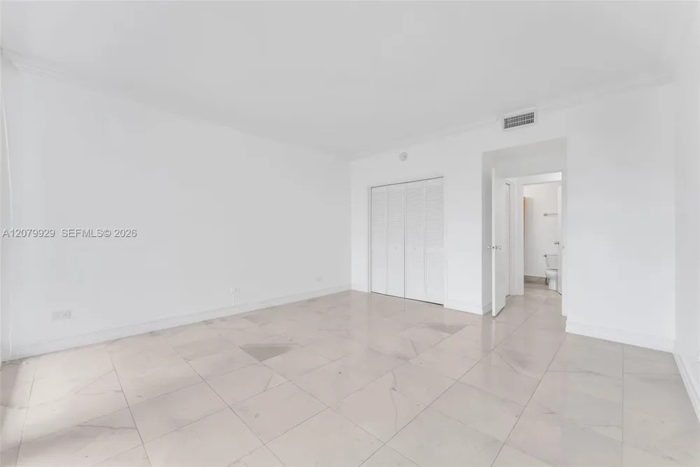 700 Biltmore Way #304 Coral Gables, FL 33134