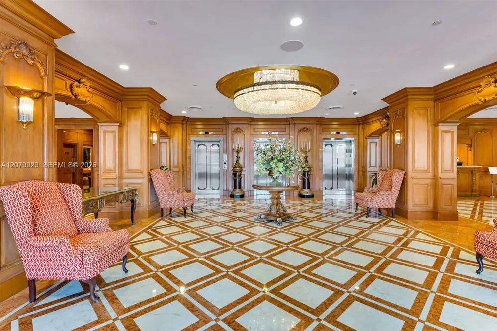 700 Biltmore Way #304 Coral Gables, FL 33134