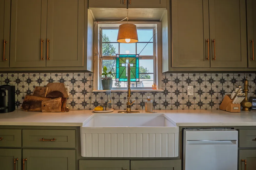 608 W Coleman Colbert, OK 74733