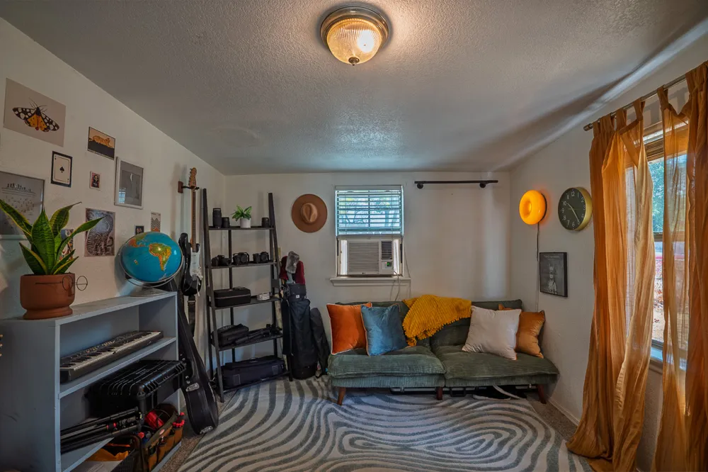 608 W Coleman Colbert, OK 74733