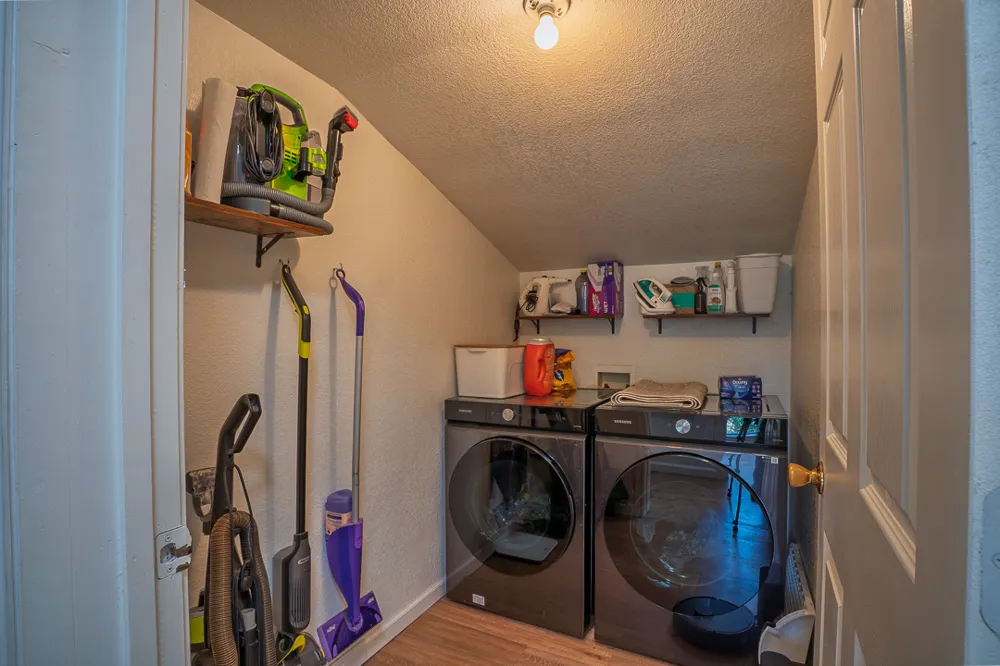 608 W Coleman Colbert, OK 74733