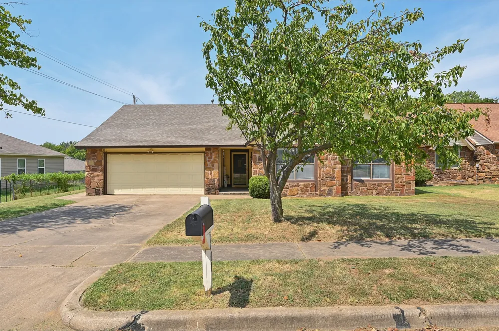 1400 S 28th Street Broken Arrow, OK 74014