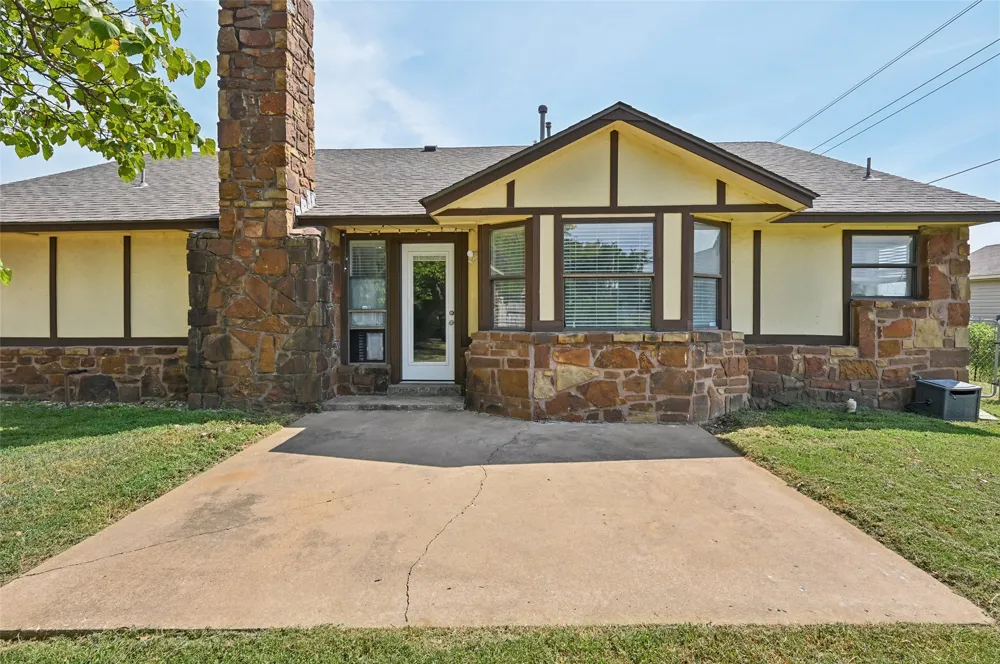 1400 S 28th Street Broken Arrow, OK 74014