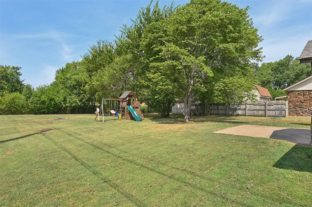 1400 S 28th Street Broken Arrow, OK 74014