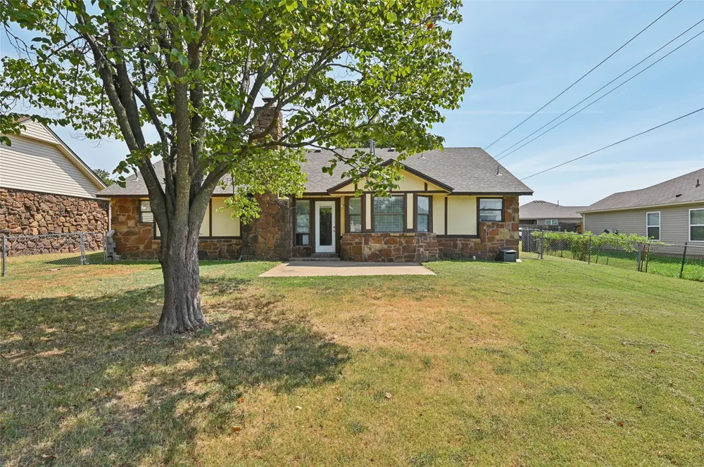 1400 S 28th Street Broken Arrow, OK 74014