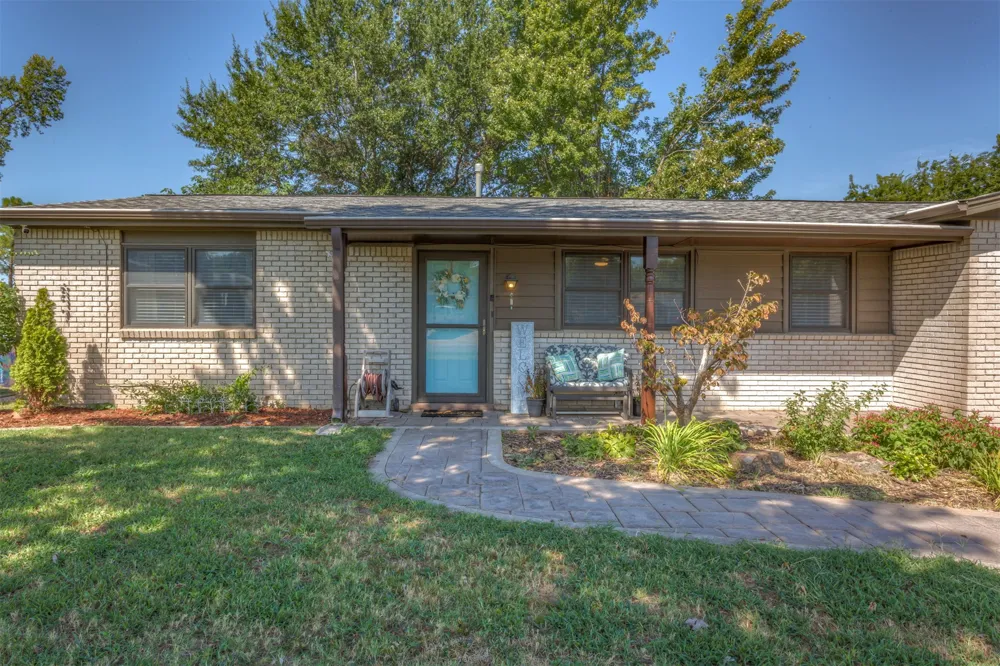 1848 S 123rd EastAvenue Tulsa, OK 74128