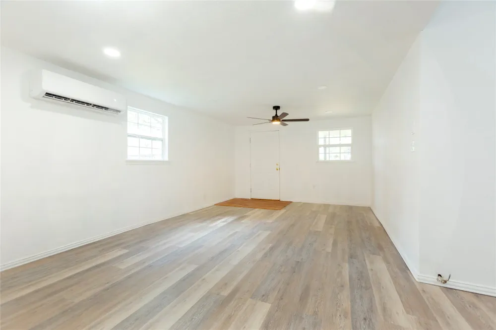 214 W Ada Avenue Wilburton, OK 74578