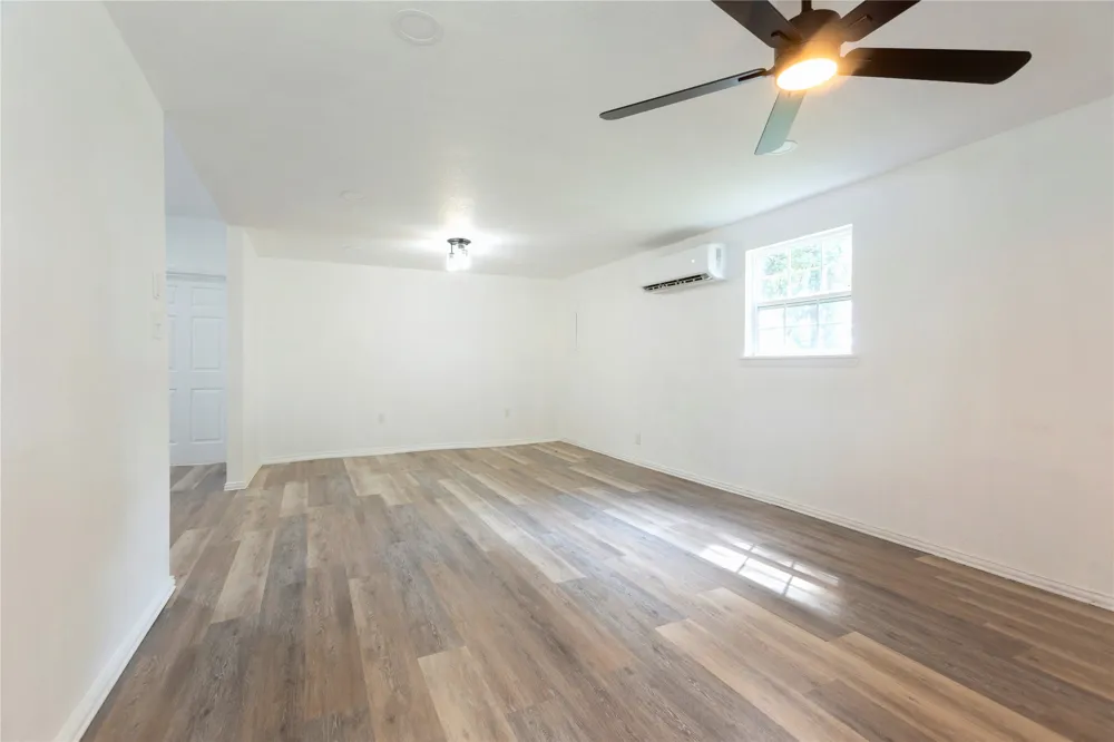 214 W Ada Avenue Wilburton, OK 74578