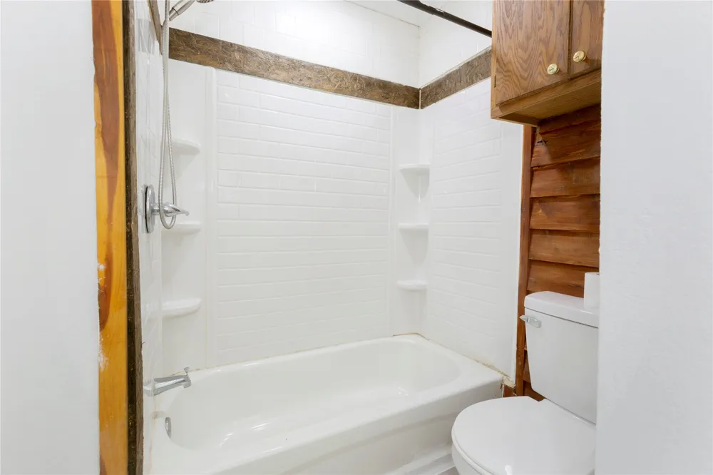 214 W Ada Avenue Wilburton, OK 74578
