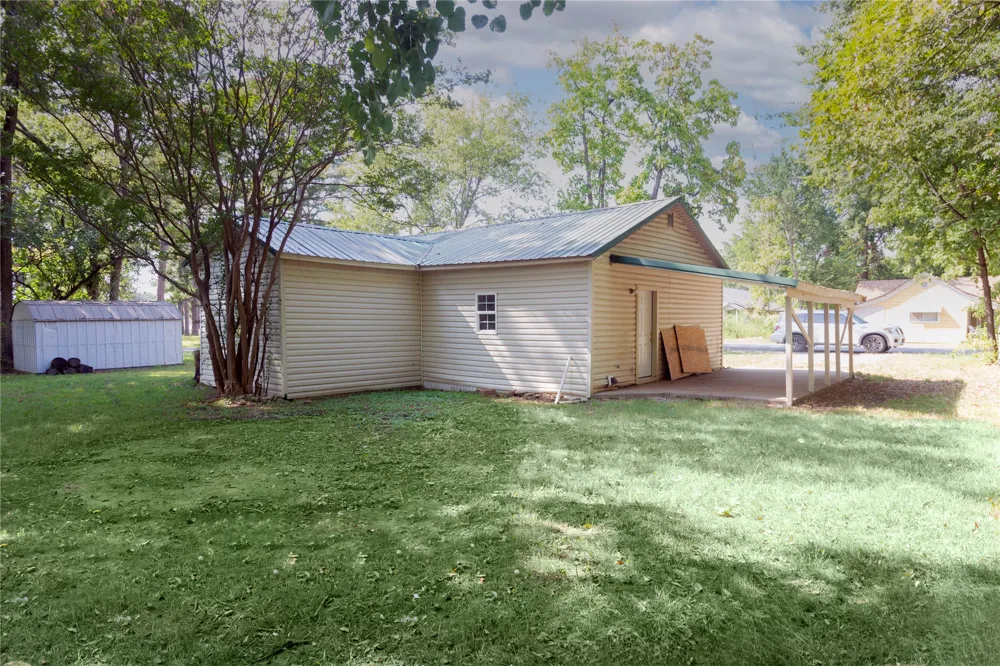 214 W Ada Avenue Wilburton, OK 74578