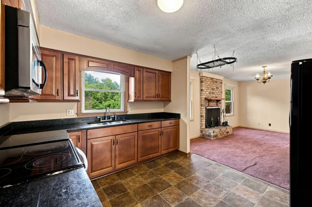 2977 Cherry Hills Dr Antioch, TN 37013