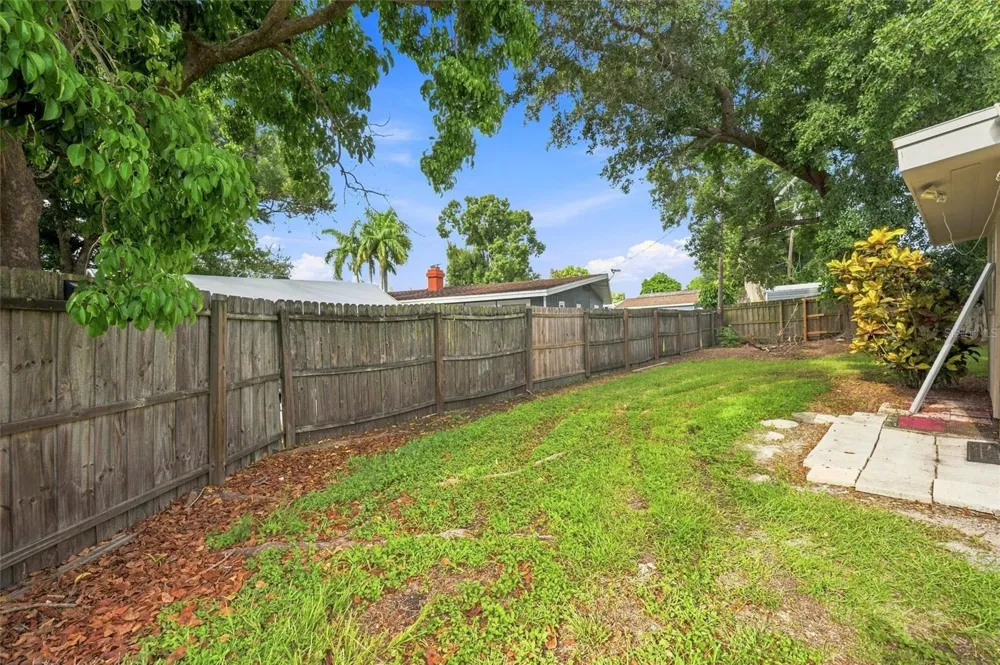 1906 15TH AVENUE DRIVE W Bradenton, FL 34205