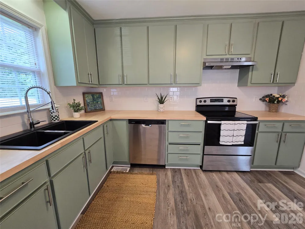 118 Oakwood Avenue Salisbury, NC 28146