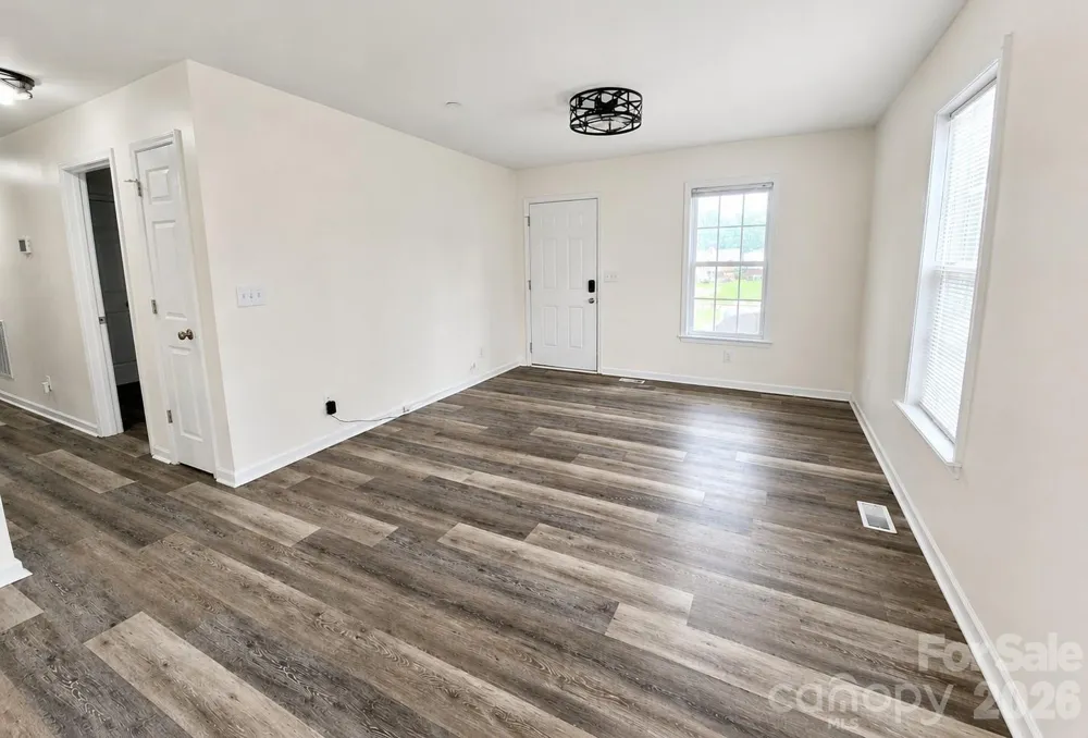 118 Oakwood Avenue Salisbury, NC 28146