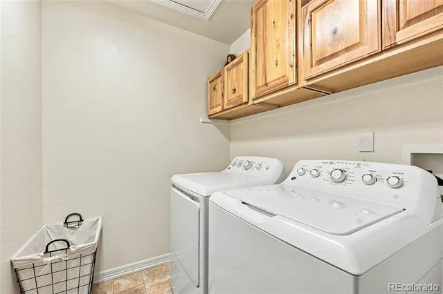 186 Coolidge Way Aurora, CO 80018