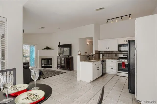 8437 Thunder Ridge Way #204 Highlands Ranch, CO 80126
